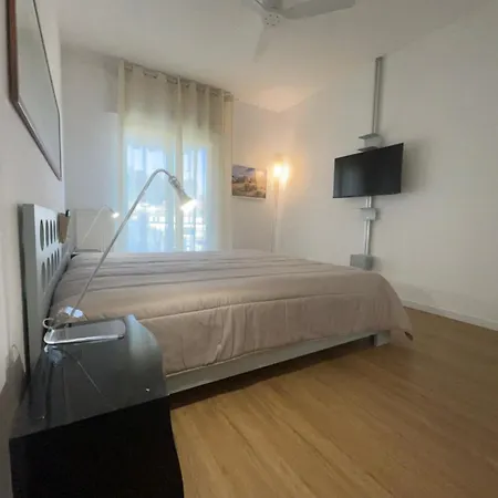 公寓 Maison Adri ' Con Posto Auto Privato 新布萨纳