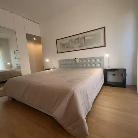 Maison Adri ' Con Posto Auto Privato * 新布萨纳